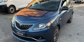 Lancia Ypsilon 1.0 Hybrid 70CV